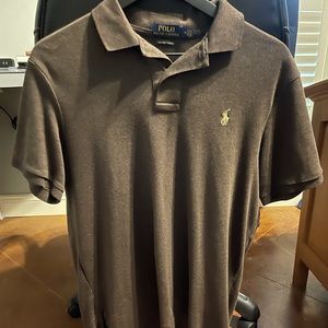 Brown men’s collared polo shirt